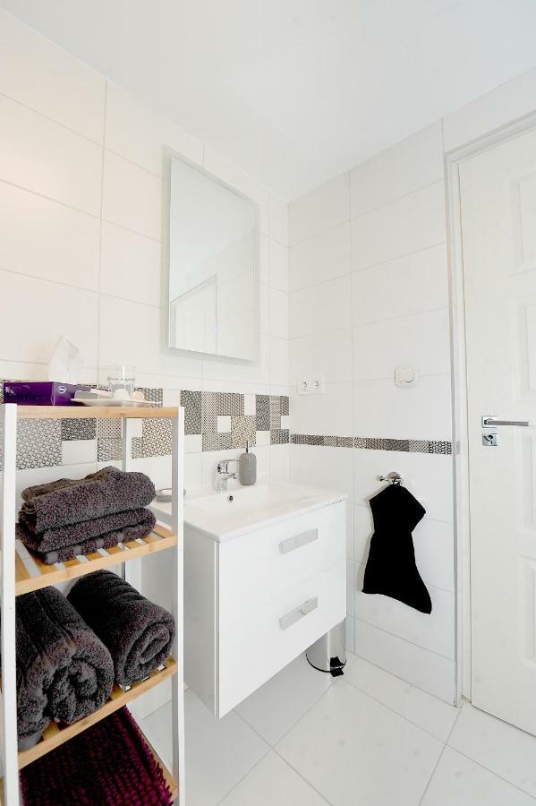 Pure Apartman Печ Екстер'єр фото